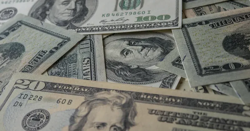 Доллар жылдық ең төменгі деңгейде алдағы уақытта бағам қандай болады