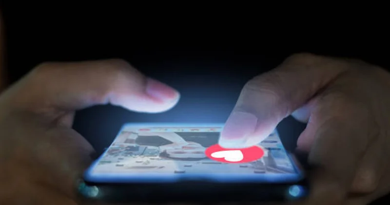 Зорлады деп арыз береміз! : интернет арқылы танысып, ақша талап еткен 9 адам сотталды