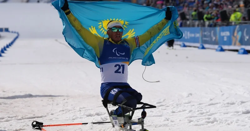 Президент Паралимпиада чемпионы Ербол Хамитовты жеңісімен құттықтады