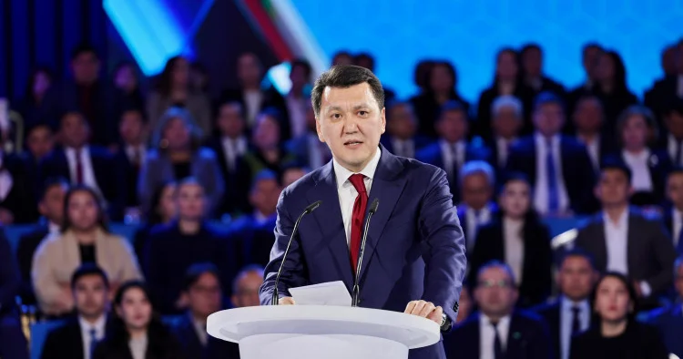 Ерлан Қарин: Конституциялық реформа қоғам бірлігі мен халық ынтымағының айғағы