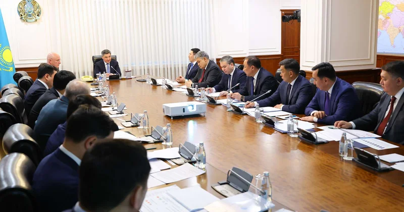 Бектенов раскритиковал работу по развитию транзитно транспортного потенциала Казахстана