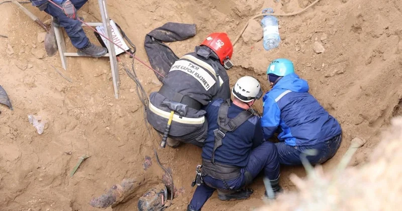 Павлодарда су желісін жөндеу кезінде топырақ опырылып, екі адам мерт болды