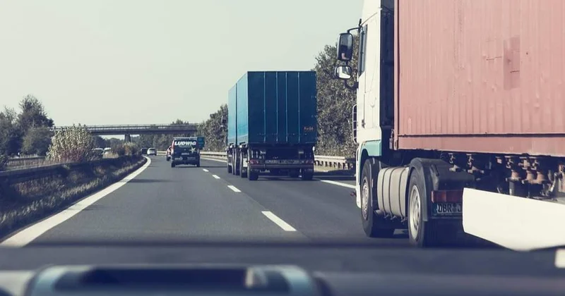 Өткен жылы ел ішінде автокөлікпен 353 млн тонна жүк тасымалданған