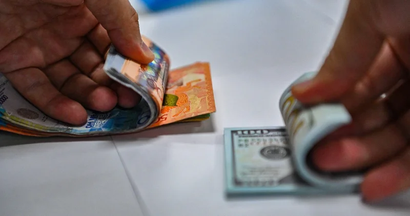 Бүгін 1 долларды қанша теңгеге сатып алуға болады?