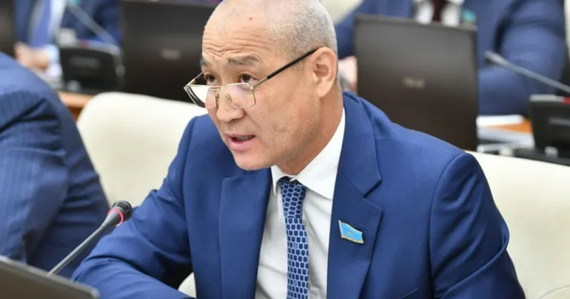 Едил Жанбыршин: чем известен депутат, который топит за убийства животных в Казахстане