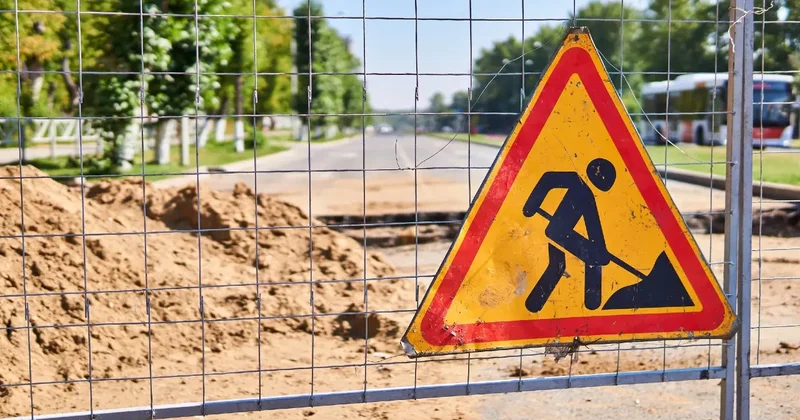 Возле поликлиники №9 в Астане почти на пять месяцев перекроют проезд