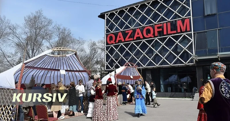 Скандал вокруг камзола Алагузовой получил неожиданное продолжение