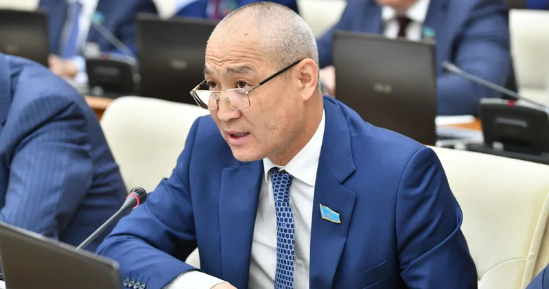 Еліміздің аумағына шетелдік радиоактивті қалдықтарды әкелуге, көмуге тікелей тыйым салу керек Еділ Жаңбыршин