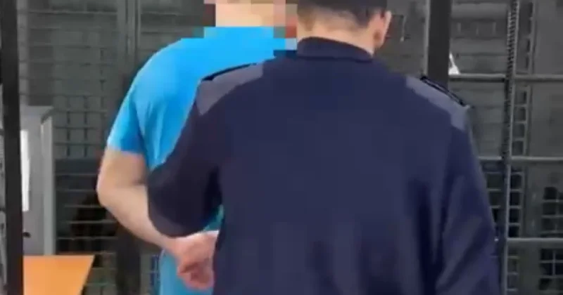 В Атырау прохожий шлёпнул девушку по ягодицам его задержали