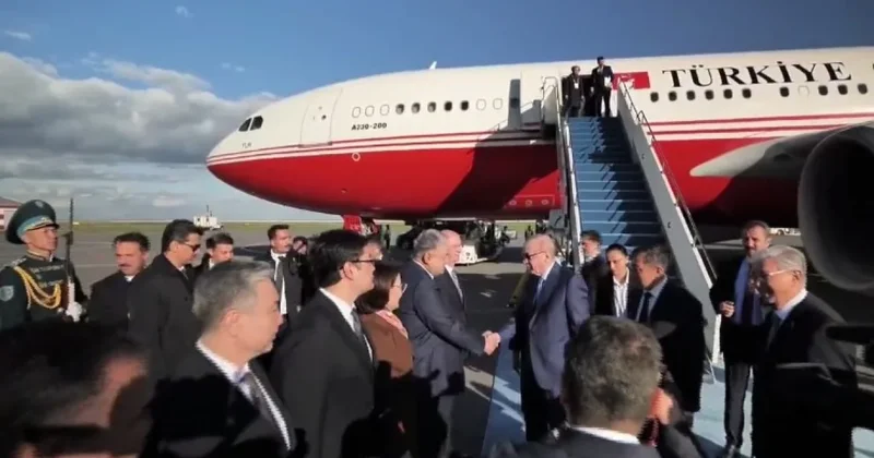 Роскошный прием: Эрдоган прилетел в Казахстан вместе с супругой