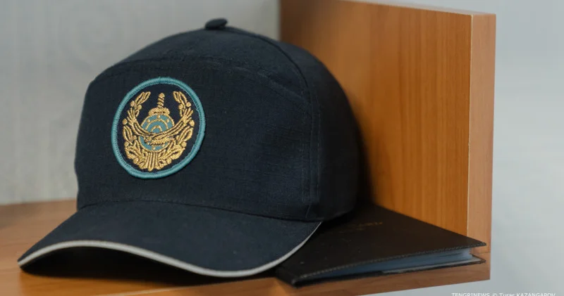 Әйелдің мәйіті мен ес түссіз жатқан полицей: ІІМ басшысы Қарағандыдағы оқиғаға пікір білдірді