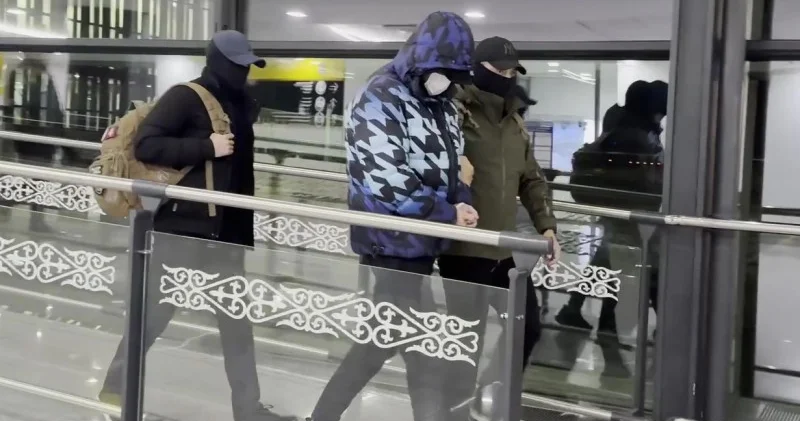 Литва 17 жыл іздеуде болған күдіктіні Қазақстанға экстрадициялады