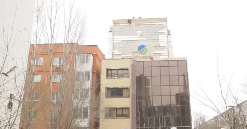 Обрушение фасада дома в Астане: полиция возбудила дополнительное уголовное дело