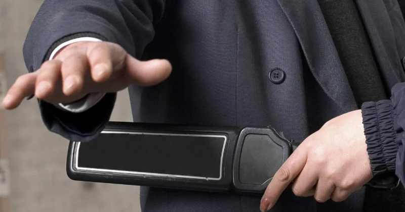 Посетителей ТРЦ будут проверять металлоискателем в Казахстане