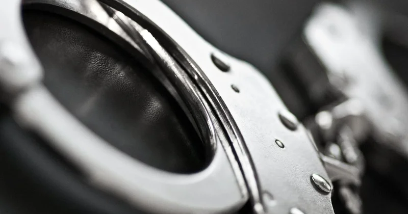 Подкараулили во дворе : подозреваемого в убийстве криминалитета в Алматы экстрадировали из Европы