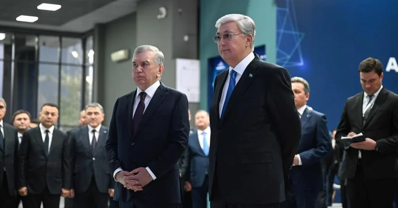 Токаев принял приглашение Мирзиеева и отправится в Узбекистан с государственным визитом