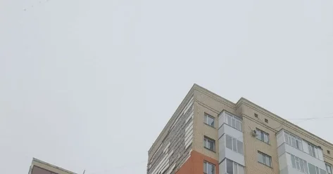 Падение облицовки дома в Астане: кто понесет ответственность