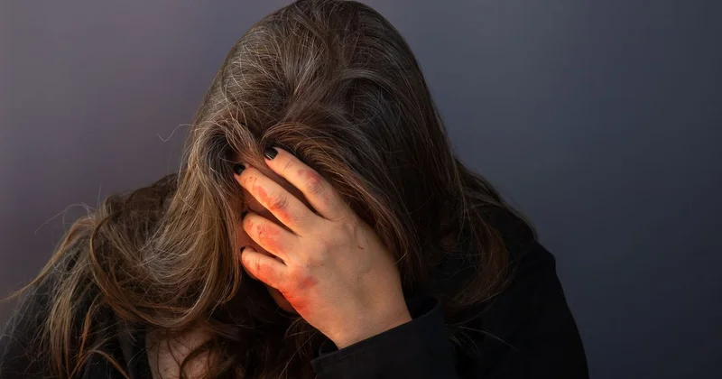 Выставлял свое фото в нижнем белье: мать пятерых детей пожаловалась на мужа в Петропавловске