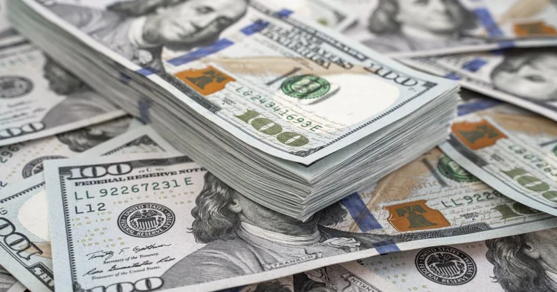 Какой отметки достиг доллар