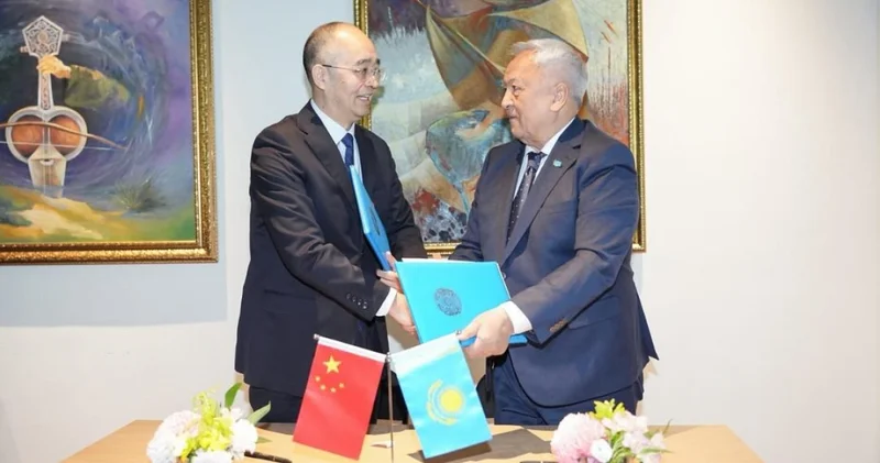 Бейжіңде Қазақ Қытай жас қаламгерлері халықаралық әдеби конференциясы өтті