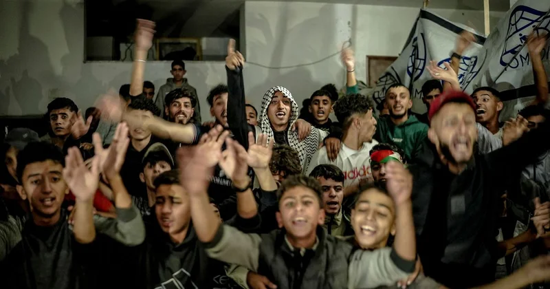 Европа прикрывает границы. Борьба с мигрантами набирает обороты перед решающим 2026 годом