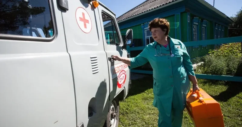 Модернизация сельского здравоохранения: всего 14 из 32 запланированных районных больниц открыли в Казахстане