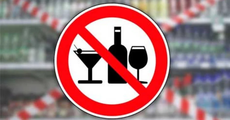 Депутат алкогольдік ішімдіктерді кешкі сағат сегізден кейін сатуға тыйым салуды ұсынды