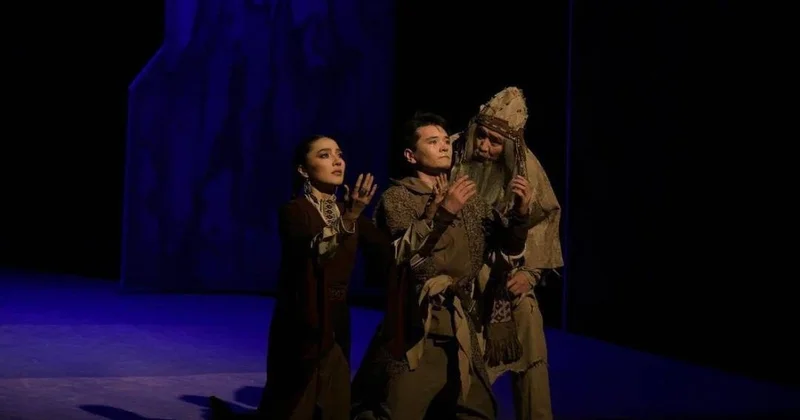 Әуезов театрының 100 жылдығына орай Еңлік Кебек спектаклі сахналанды