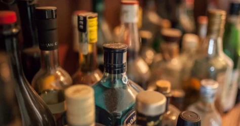 Ограничить розничную продажу алкоголя в Казахстане предлагает депутатат