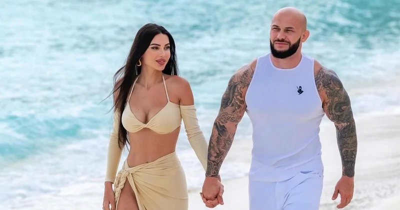 А что Джигу не показали? : подавшая на развод Самойлова выложила фото с детьми с отдыха