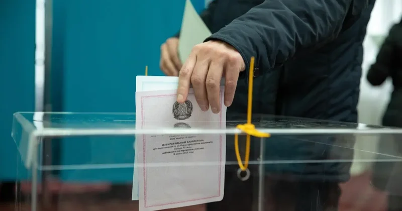 Усиление требований к кандидатам в президенты и акимы: в парламенте создали комиссию по поправкам в закон о выборах