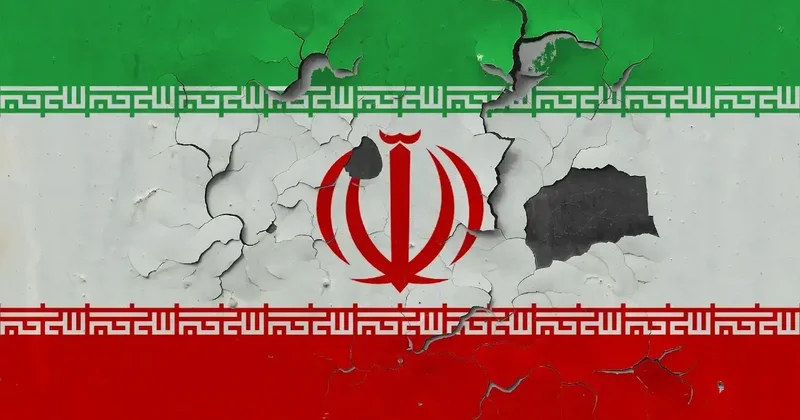 Иран предупредил соседние страны, что нанесёт удар по американским базам в случае удара США