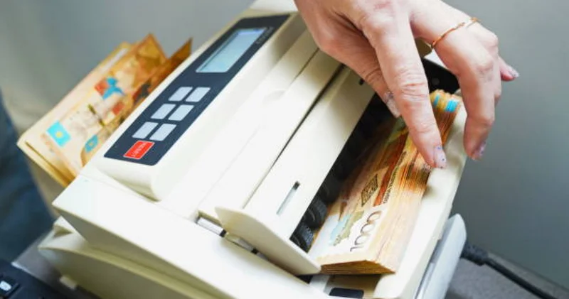 Биылдан бастап кәсіпкерлер үшін қолма қол ақша шешу лимиті қанша екенін белгілі болды