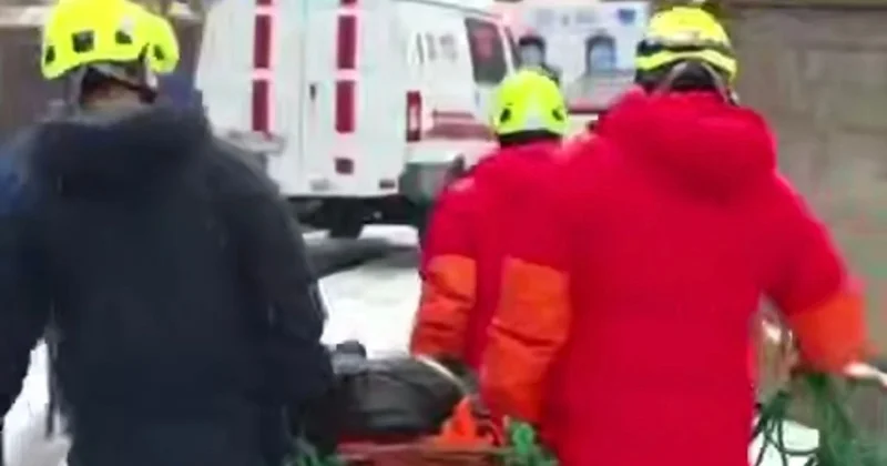 Упала и травмировала бедро: 67 летнюю туристку эвакуировали в горах Алматы (видео)