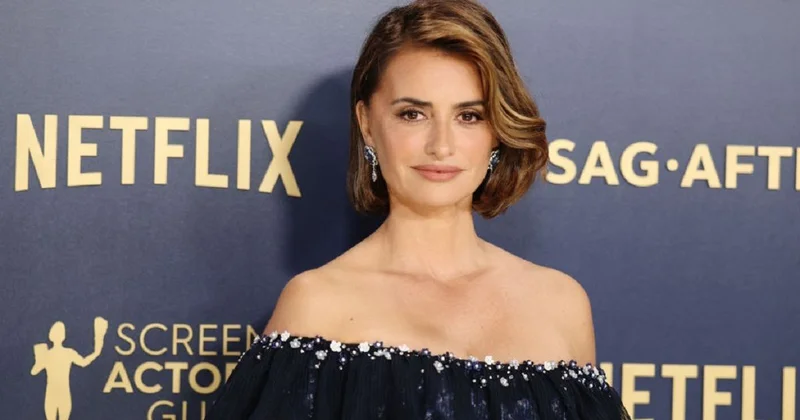 51 летняя Пенелопа Крус снялась в прозрачном наряде для модного журнала