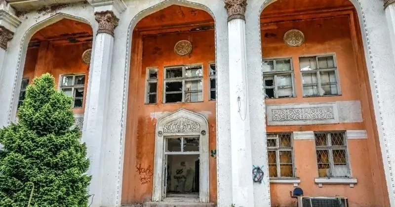 Алматыдағы бұрынғы теміржол ауруханасын қайта жаңғырту неге созылып кетті