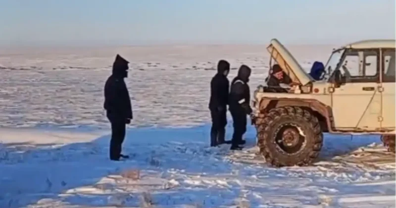 Троих человек спасли из снежного заноса в Актюбинской области