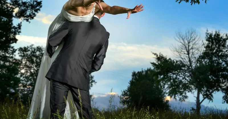 Два казахстанца получили реальные сроки за кражу невесты