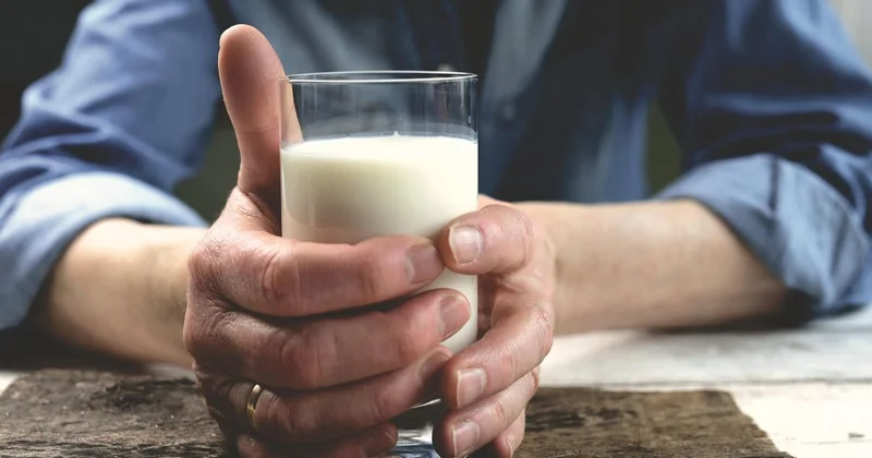 С чем пить кефир и когда это делать: советы эксперта