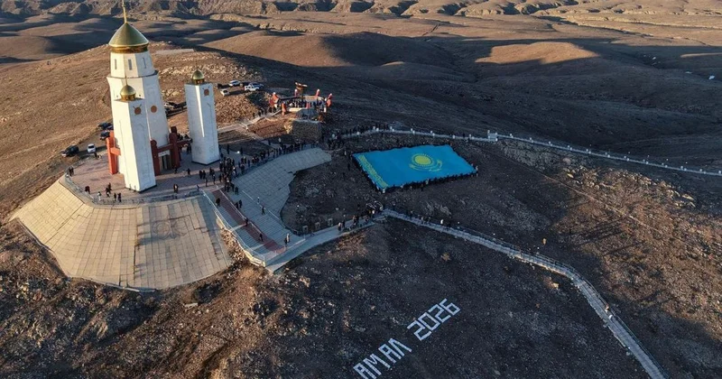 В Мангистау у подножия Отпан тау проходят национальные спортивные соревнования в честь праздника Амал