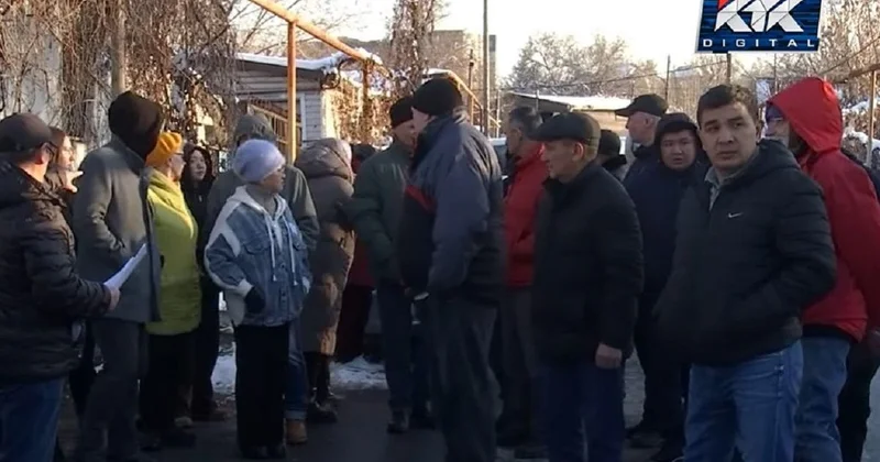 Что я возьму? Ничего! Туалет только : алматинцы недовольны компенсацией за снос их домов