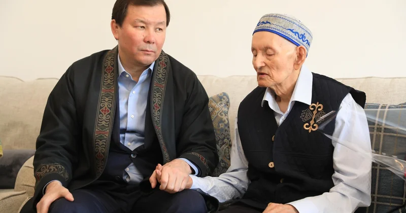 Асхат Шахаров Көрісу күнінде белгілі композитордың шаңырағына барды