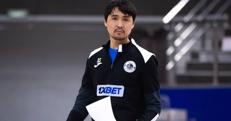 Главный тренер казахстанского клуба подал в отставку после вылета из Лиги чемпионов