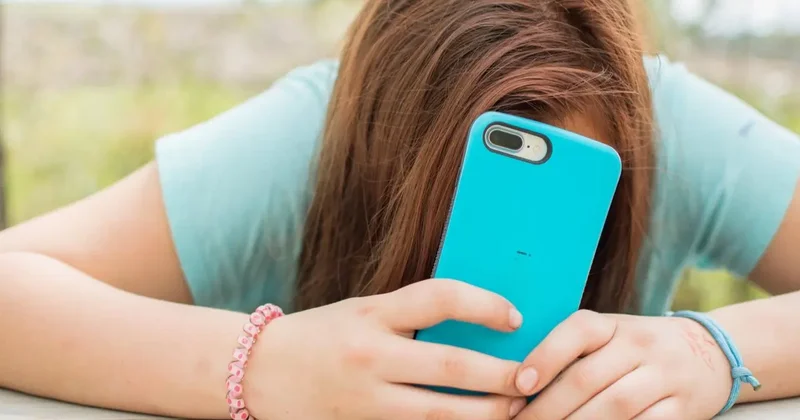 Более 100 правонарушений совершила 13 летняя девочка в Австралии за 74 дня ради лайков в соцсетях