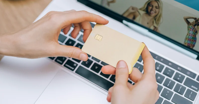 Сәуірдің басында банк шоттарының жаппай бұғатталуына не себеп болды