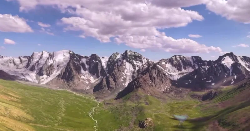 Біздің Доломиттер . Алматыға жақын жердегі таңғажайып локацияны алматылық тұрғын көрсетті