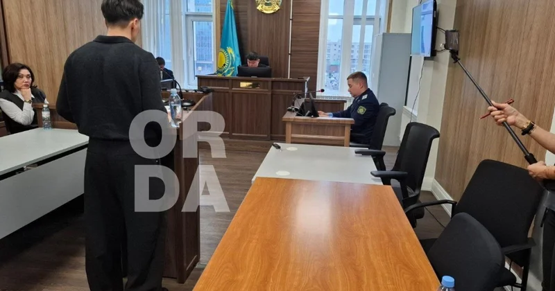 Не хочется позориться на всю страну блогер Ерболат Жанабылов частично признал вину в суде