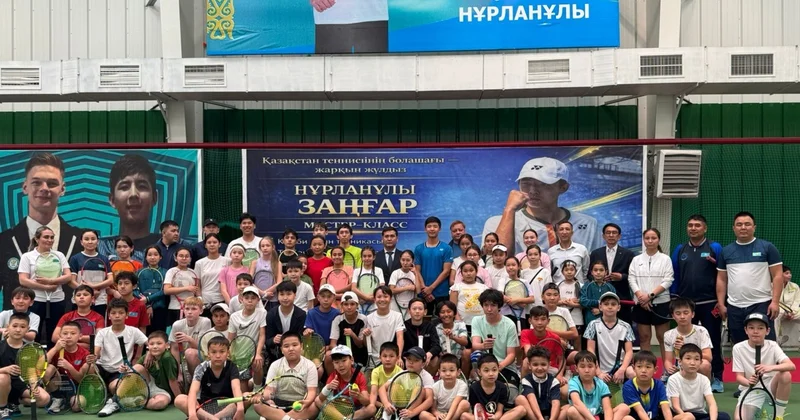 Заңғар Нұрланұлы туған жерінде шеберлік сағатын өткізді