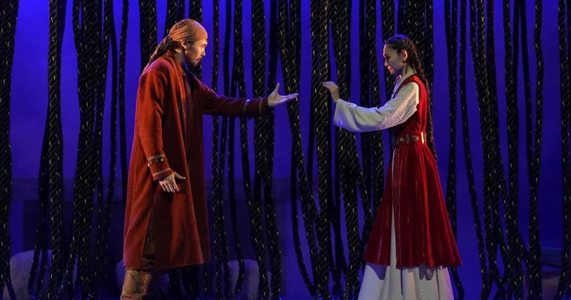 Артисты столичного театра отправятся на гастроли в Туркестан