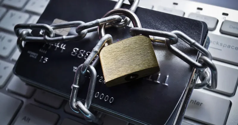 Казахстанцам без долгов заблокировали счета: Минфин ужесточит контроль системы